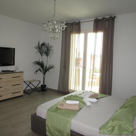 B&B Bellavista ทาวุลเลีย ภายนอก รูปภาพ